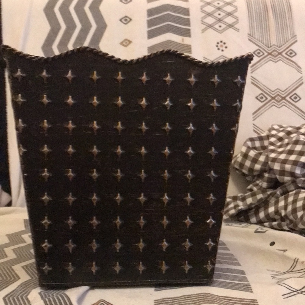 Rustic storage bin - Picture 2 of 5